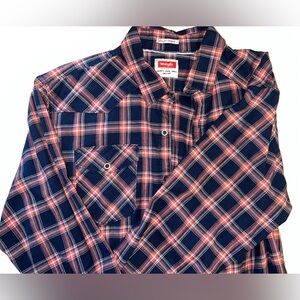 Wrangler Men's Premium Slim Fit Plaid Shirt size Large